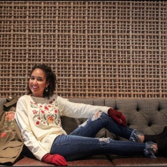 Top‎ - Picture 3 of 5